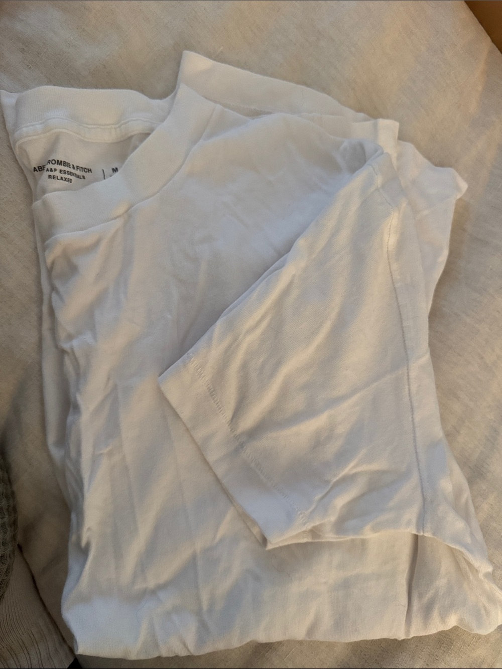 Abercrombie Men’s White Short Sleeve Tee